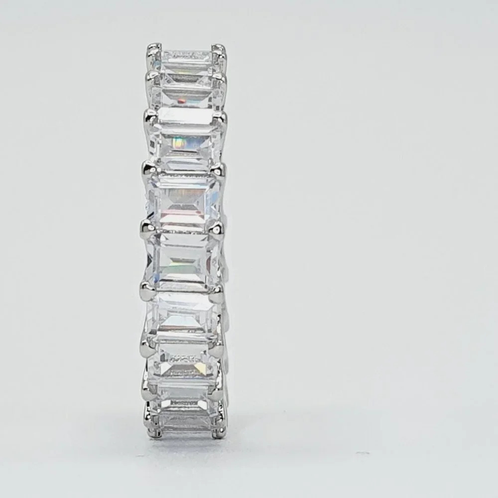 💎925 Sterling Silver Plated Clear CZ Eternity Wedding/Engagement Ring UN… - Picture 8 of 8